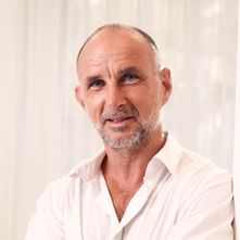 Dr. Robert Eberl